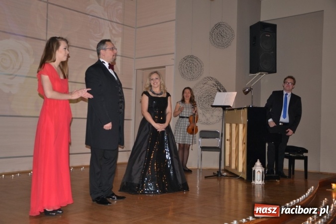 Zdjęcie w galerii na portalu naszraciborz.pl: Tworków. Muzyka jest dobra na wszystko  wiadomości z regionu