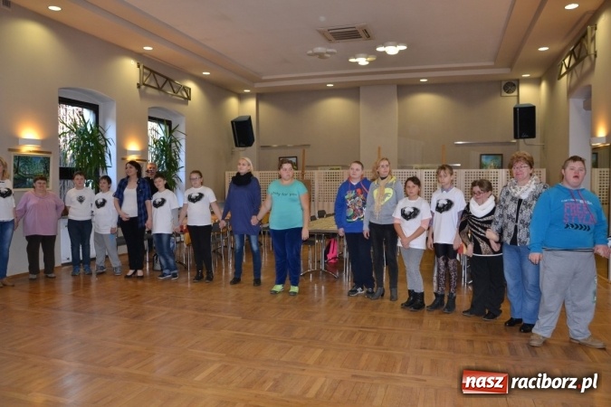 Zdjęcie w galerii na portalu naszraciborz.pl: Spotkanie integracyjne Dzieci – Dzieciom wiadomości z regionu