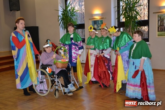 Zdjęcie w galerii na portalu naszraciborz.pl: Spotkanie integracyjne Dzieci – Dzieciom wiadomości z regionu