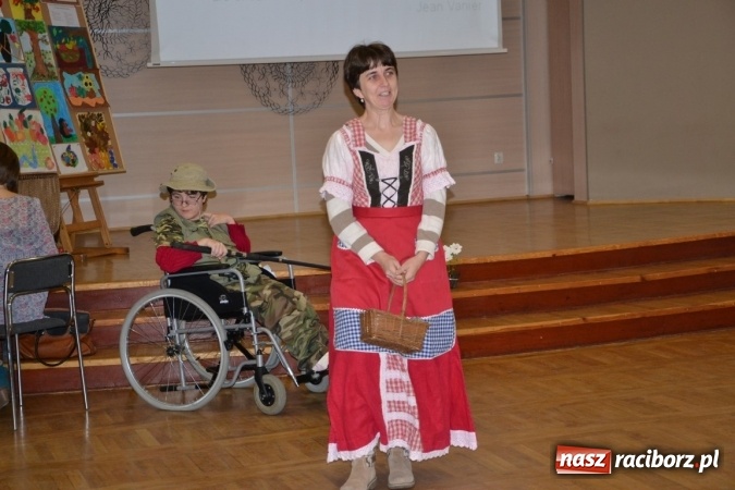 Zdjęcie w galerii na portalu naszraciborz.pl: Spotkanie integracyjne Dzieci – Dzieciom wiadomości z regionu