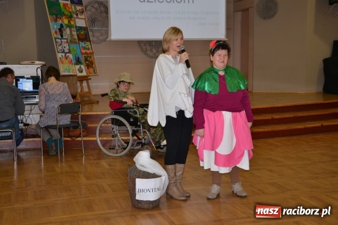 Zdjęcie w galerii na portalu naszraciborz.pl: Spotkanie integracyjne Dzieci – Dzieciom wiadomości z regionu