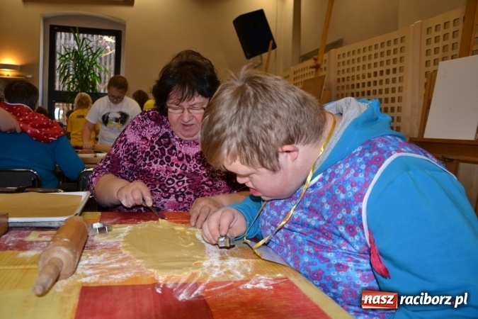 Zdjęcie w galerii na portalu naszraciborz.pl: Spotkanie integracyjne Dzieci – Dzieciom wiadomości z regionu