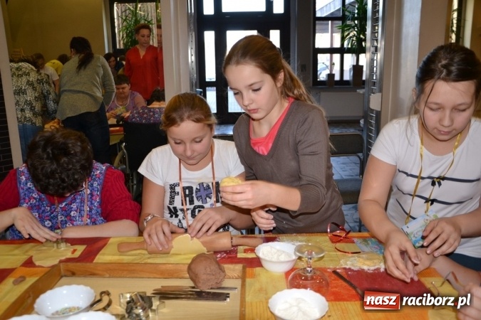 Zdjęcie w galerii na portalu naszraciborz.pl: Spotkanie integracyjne Dzieci – Dzieciom wiadomości z regionu