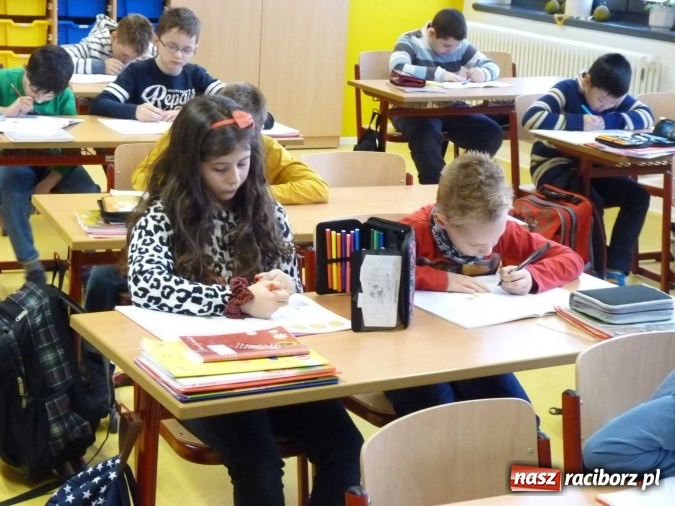 Zdjęcie w galerii na portalu naszraciborz.pl: Dzieci z Tworkowa w Magdeburgu. Rewizyta w partnerskiej szkole wiadomości z regionu