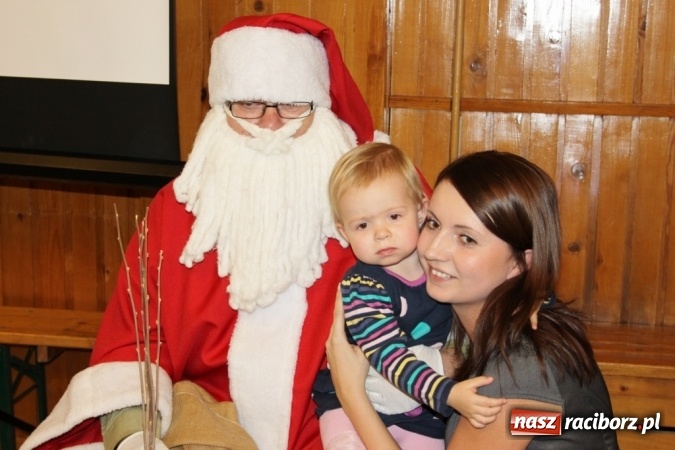 Zdjęcie w galerii na portalu naszraciborz.pl: Do Wojnowic zawitał już wyczekiwany św. Mikołaj wiadomości z regionu