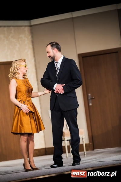 Zdjęcie w galerii na portalu naszraciborz.pl: Wiecz&oacute;r kawalerski w wykonaniu aktor&oacute;w Teatru Bagatela wiadomości z regionu