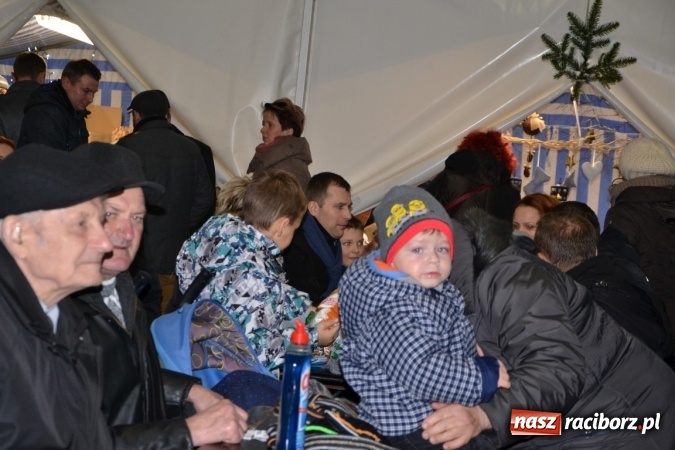 Zdjęcie w galerii na portalu naszraciborz.pl: Doskonałe nastroje na zabełkowskim kiermaszu  wiadomości z regionu