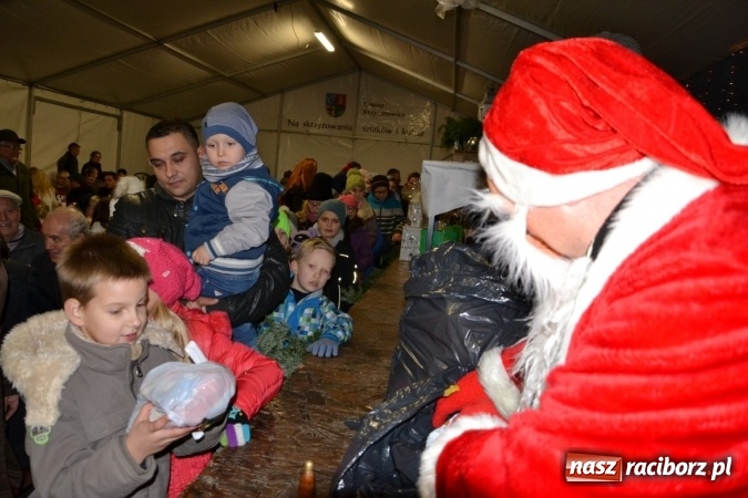 Zdjęcie w galerii na portalu naszraciborz.pl: Doskonałe nastroje na zabełkowskim kiermaszu  wiadomości z regionu