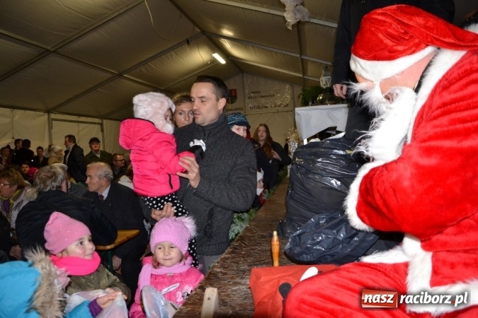 Zdjęcie w galerii na portalu naszraciborz.pl: Doskonałe nastroje na zabełkowskim kiermaszu  wiadomości z regionu