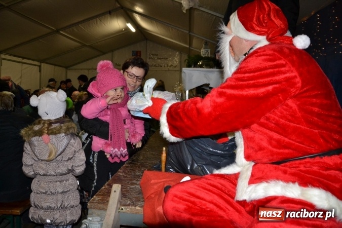 Zdjęcie w galerii na portalu naszraciborz.pl: Doskonałe nastroje na zabełkowskim kiermaszu  wiadomości z regionu