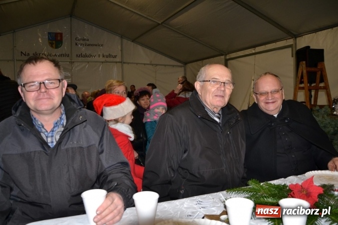 Zdjęcie w galerii na portalu naszraciborz.pl: Doskonałe nastroje na zabełkowskim kiermaszu  wiadomości z regionu