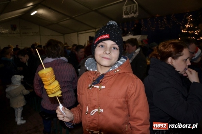 Zdjęcie w galerii na portalu naszraciborz.pl: Doskonałe nastroje na zabełkowskim kiermaszu  wiadomości z regionu