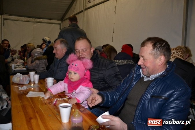 Zdjęcie w galerii na portalu naszraciborz.pl: Doskonałe nastroje na zabełkowskim kiermaszu  wiadomości z regionu
