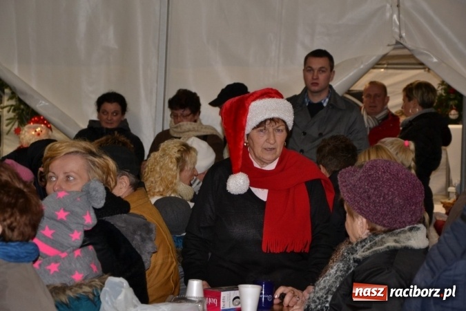 Zdjęcie w galerii na portalu naszraciborz.pl: Doskonałe nastroje na zabełkowskim kiermaszu  wiadomości z regionu