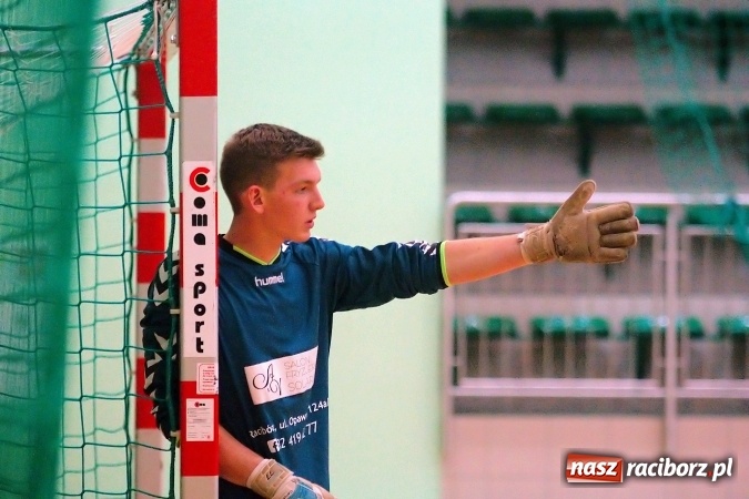 Zdjęcie w galerii na portalu naszraciborz.pl: HLPN: Niedzielne strzelanie w Arenie Rafako wiadomości z regionu