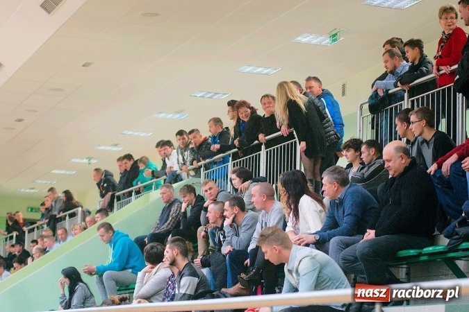 Zdjęcie w galerii na portalu naszraciborz.pl: HLPN: Niedzielne strzelanie w Arenie Rafako wiadomości z regionu