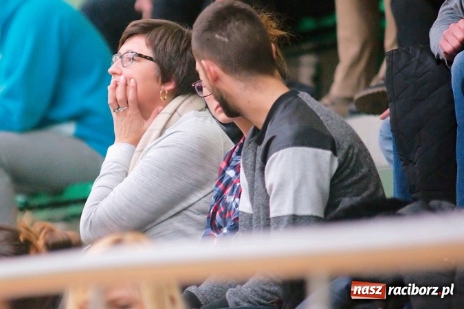 Zdjęcie w galerii na portalu naszraciborz.pl: HLPN: Niedzielne strzelanie w Arenie Rafako wiadomości z regionu