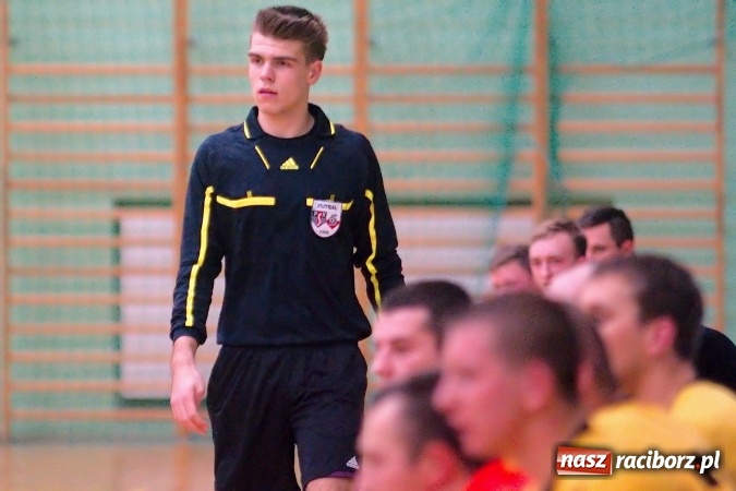 Zdjęcie w galerii na portalu naszraciborz.pl: HLPN: Niedzielne strzelanie w Arenie Rafako wiadomości z regionu