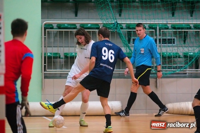 Zdjęcie w galerii na portalu naszraciborz.pl: HLPN: Niedzielne strzelanie w Arenie Rafako wiadomości z regionu