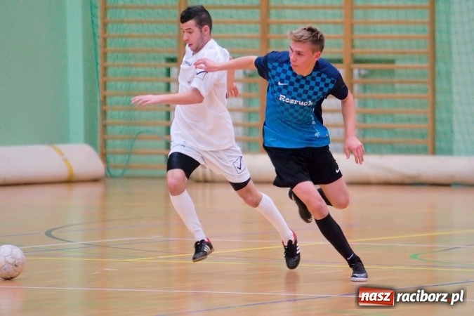 Zdjęcie w galerii na portalu naszraciborz.pl: HLPN: Niedzielne strzelanie w Arenie Rafako wiadomości z regionu