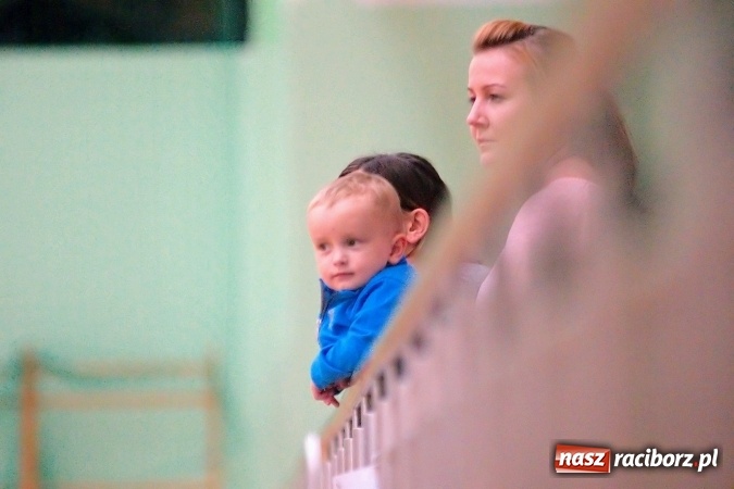 Zdjęcie w galerii na portalu naszraciborz.pl: HLPN: Niedzielne strzelanie w Arenie Rafako wiadomości z regionu