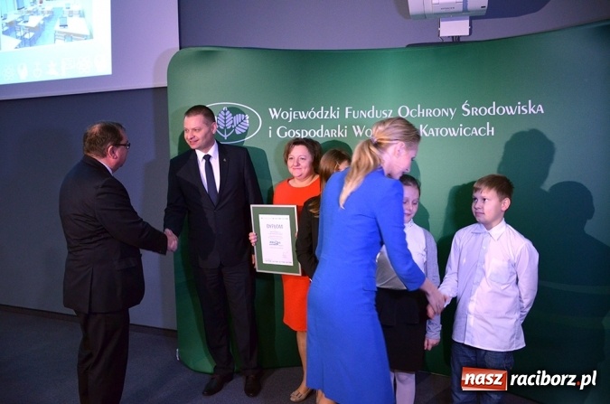 Zdjęcie w galerii na portalu naszraciborz.pl: Laureaci konkursu Zielona pracownia_projekt zostali nagrodzeni wiadomości z regionu