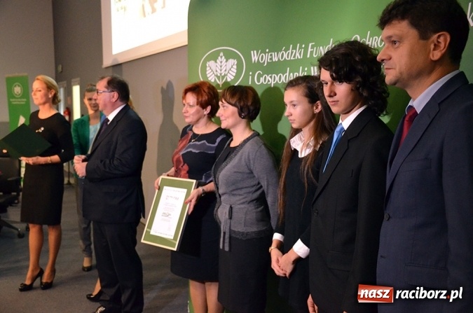 Zdjęcie w galerii na portalu naszraciborz.pl: Laureaci konkursu Zielona pracownia_projekt zostali nagrodzeni wiadomości z regionu