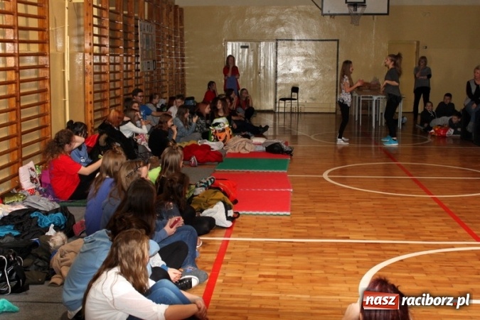 Zdjęcie w galerii na portalu naszraciborz.pl: Świetna zabawa (i nauka) w czasie Nocy Kultury w Gimnazjum nr 5  wiadomości z regionu