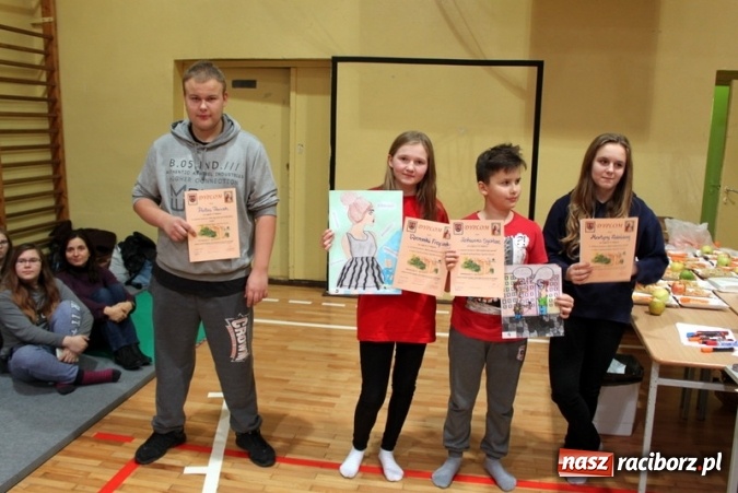 Zdjęcie w galerii na portalu naszraciborz.pl: Świetna zabawa (i nauka) w czasie Nocy Kultury w Gimnazjum nr 5  wiadomości z regionu