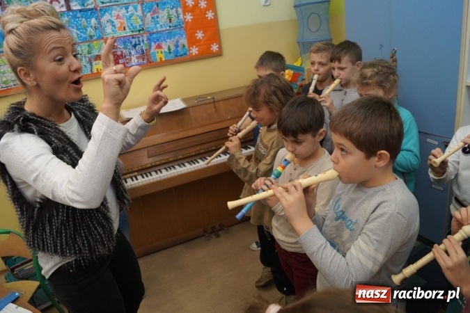 Zdjęcie w galerii na portalu naszraciborz.pl: Pierwsi w Polsce! Uczniowie z Nędzy górą!  wiadomości z regionu