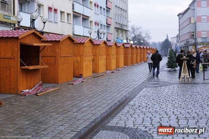 Zdjęcie w galerii na portalu naszraciborz.pl: Na Rynku zapachniało już świętami wiadomości z regionu