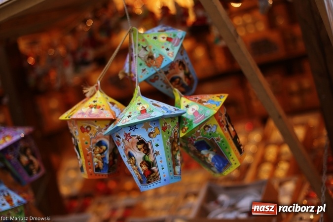 Zdjęcie w galerii na portalu naszraciborz.pl: Na Rynku zapachniało już świętami wiadomości z regionu