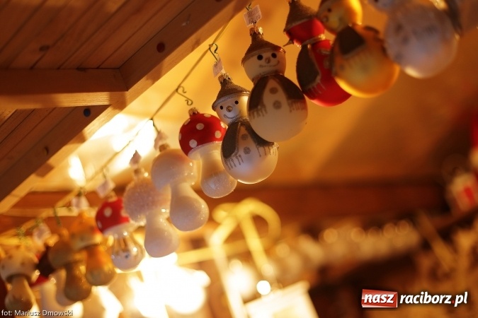 Zdjęcie w galerii na portalu naszraciborz.pl: Na Rynku zapachniało już świętami wiadomości z regionu
