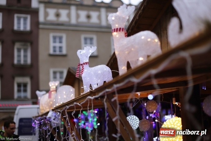 Zdjęcie w galerii na portalu naszraciborz.pl: Na Rynku zapachniało już świętami wiadomości z regionu