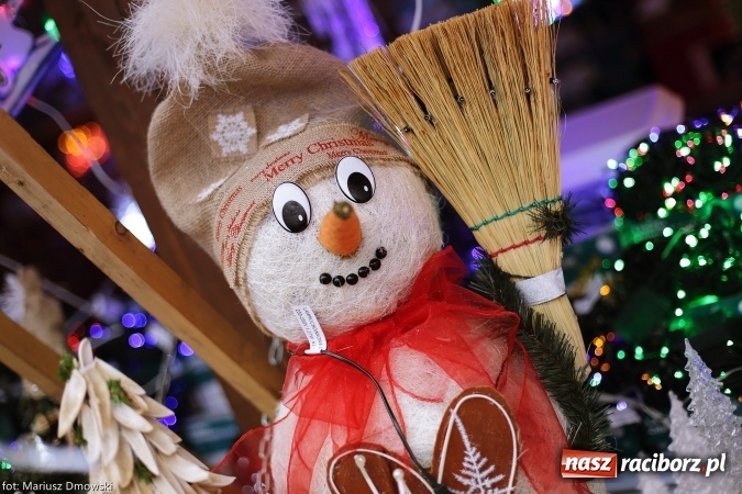 Zdjęcie w galerii na portalu naszraciborz.pl: Na Rynku zapachniało już świętami wiadomości z regionu