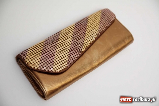 Zdjęcie w galerii na portalu naszraciborz.pl: Mikołajkowe nocne szperanie w Robanie. Tym razem od 19.00 do 21.00 wiadomości z regionu