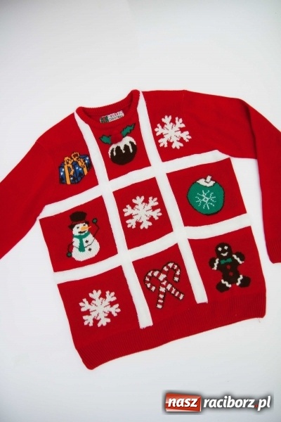 Zdjęcie w galerii na portalu naszraciborz.pl: Mikołajkowe nocne szperanie w Robanie. Tym razem od 19.00 do 21.00 wiadomości z regionu