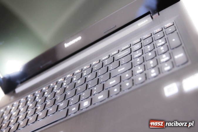 Zdjęcie w galerii na portalu naszraciborz.pl: Mikołajkowe nocne szperanie w Robanie. Tym razem od 19.00 do 21.00 wiadomości z regionu