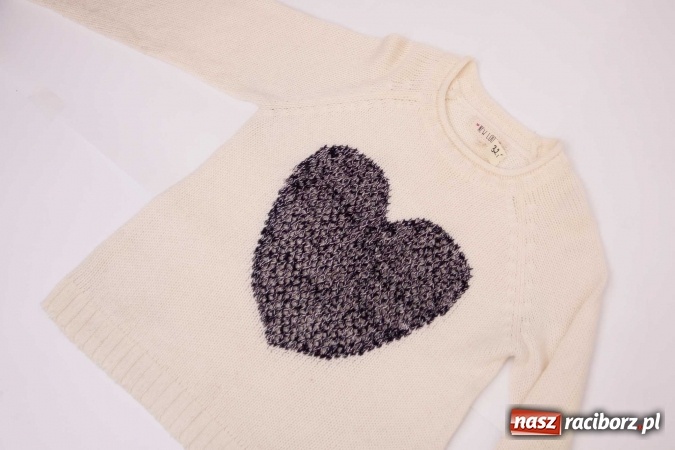 Zdjęcie w galerii na portalu naszraciborz.pl: Mikołajkowe nocne szperanie w Robanie. Tym razem od 19.00 do 21.00 wiadomości z regionu