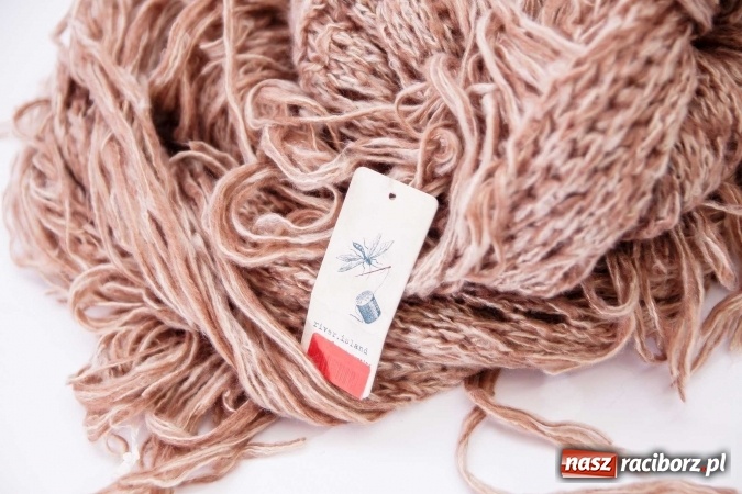 Zdjęcie w galerii na portalu naszraciborz.pl: Mikołajkowe nocne szperanie w Robanie. Tym razem od 19.00 do 21.00 wiadomości z regionu