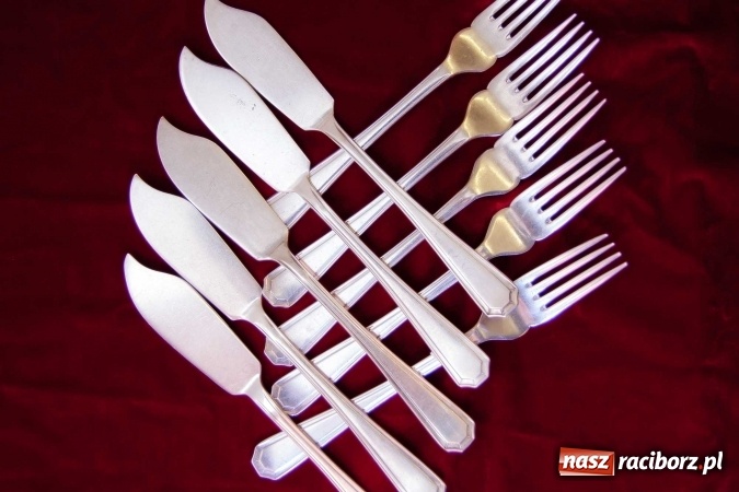 Zdjęcie w galerii na portalu naszraciborz.pl: Mikołajkowe nocne szperanie w Robanie. Tym razem od 19.00 do 21.00 wiadomości z regionu