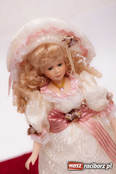 Zdjęcie w galerii na portalu naszraciborz.pl: Mikołajkowe nocne szperanie w Robanie. Tym razem od 19.00 do 21.00 wiadomości z regionu