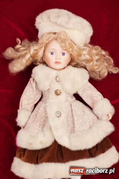 Zdjęcie w galerii na portalu naszraciborz.pl: Mikołajkowe nocne szperanie w Robanie. Tym razem od 19.00 do 21.00 wiadomości z regionu