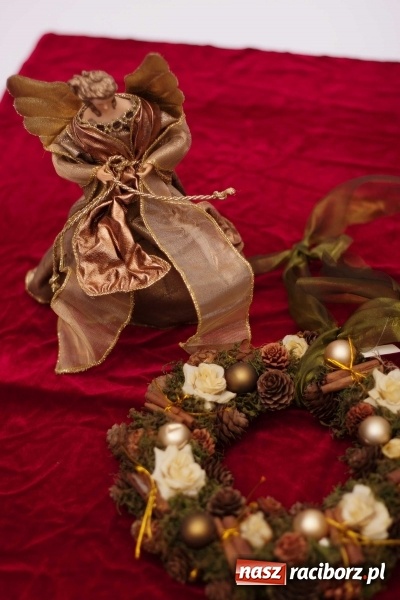 Zdjęcie w galerii na portalu naszraciborz.pl: Mikołajkowe nocne szperanie w Robanie. Tym razem od 19.00 do 21.00 wiadomości z regionu