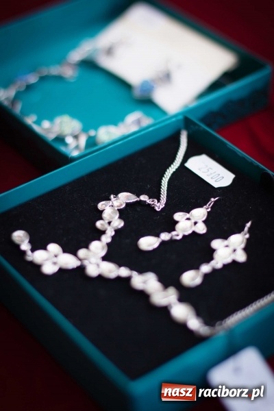 Zdjęcie w galerii na portalu naszraciborz.pl: Mikołajkowe nocne szperanie w Robanie. Tym razem od 19.00 do 21.00 wiadomości z regionu