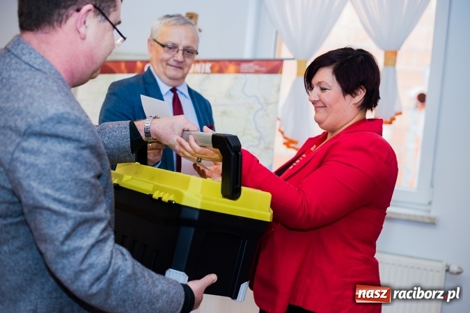 Zdjęcie w galerii na portalu naszraciborz.pl: Mirosław Kuźniar zwycięzcą konkursu Pracuj bezpiecznie wiadomości z regionu