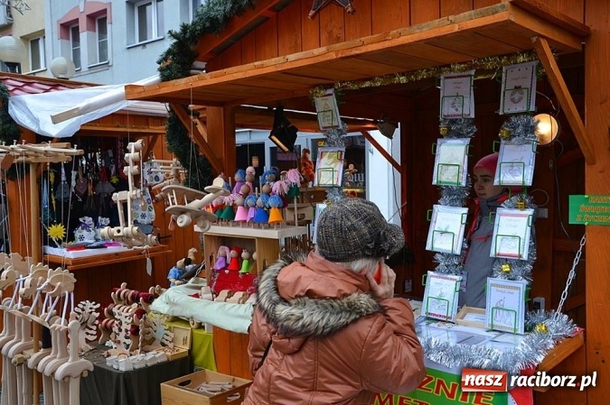 Zdjęcie w galerii na portalu naszraciborz.pl: Miss Czech i Europy na raciborskim jarmarku wiadomości z regionu