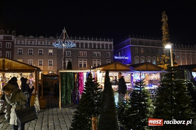 Zdjęcie w galerii na portalu naszraciborz.pl: Miss Czech i Europy na raciborskim jarmarku wiadomości z regionu