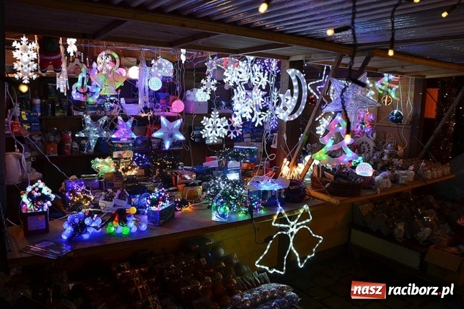 Zdjęcie w galerii na portalu naszraciborz.pl: Miss Czech i Europy na raciborskim jarmarku wiadomości z regionu