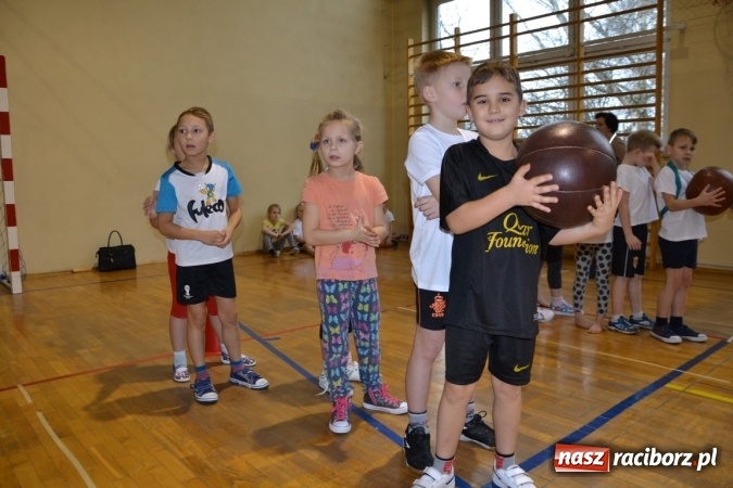 Zdjęcie w galerii na portalu naszraciborz.pl: Gminny turniej gier i zabaw w Zabełkowie wiadomości z regionu